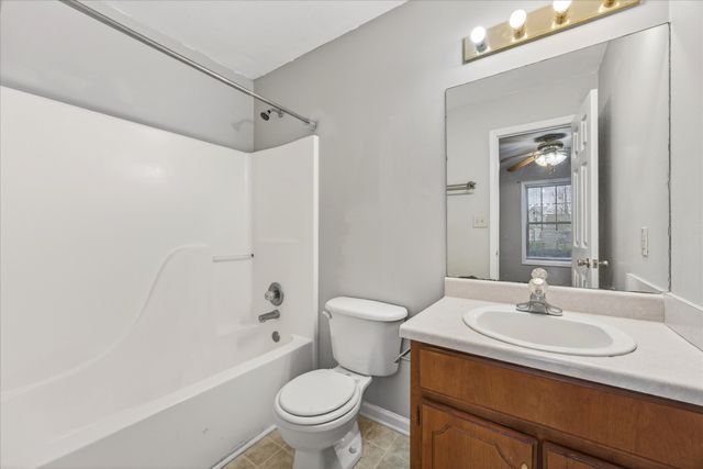 3266 Tabby Dr, Clarksville, TN 37042