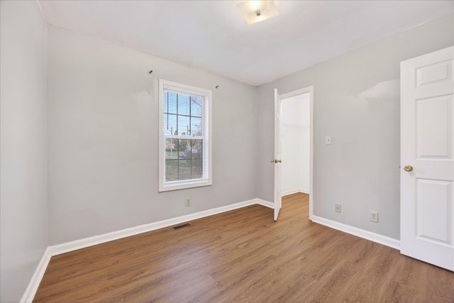 3266 Tabby Dr, Clarksville, TN 37042