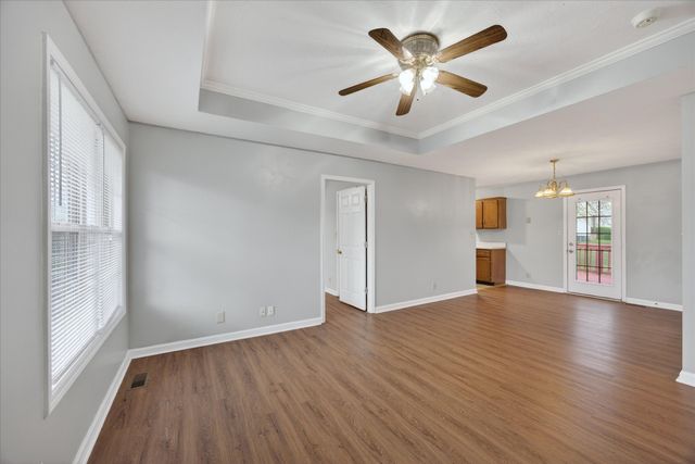 3266 Tabby Dr, Clarksville, TN 37042