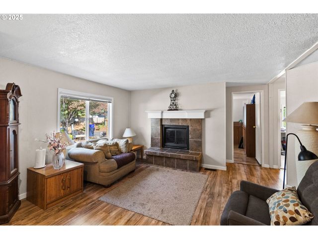4800 BARGER Dr 39, Eugene, OR 97402
