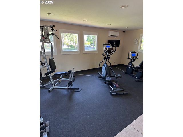 4800 BARGER Dr 39, Eugene, OR 97402