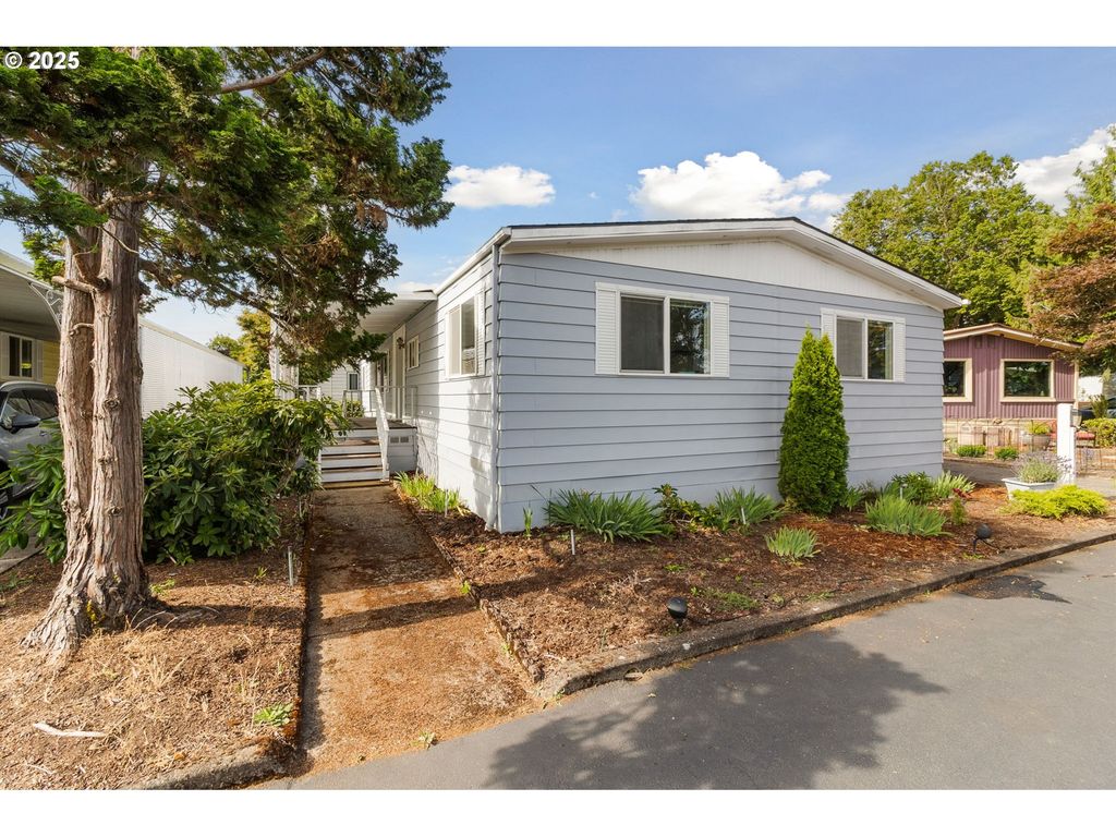 4800 BARGER Dr 39, Eugene, OR 97402