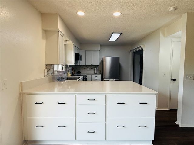 4 Chandler Lane, Bella Vista, AR 72715