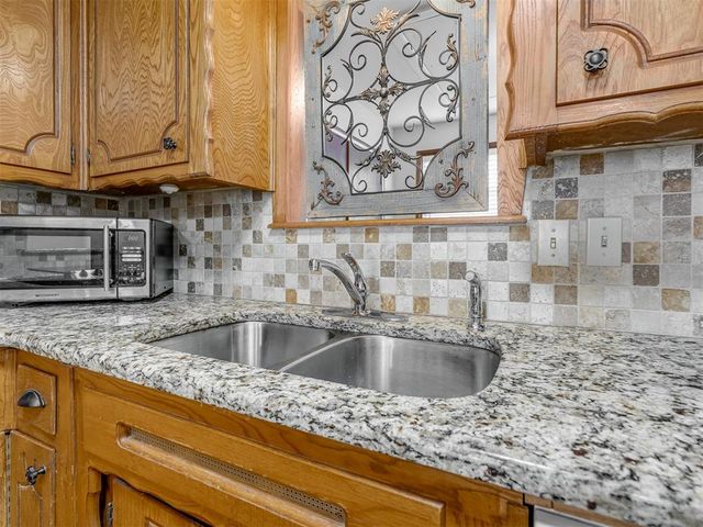 4701 N Peniel Avenue, Bethany, OK 73008