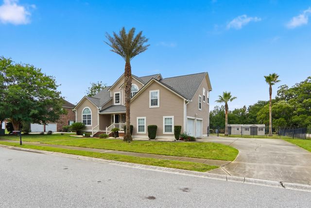 5043 Spaniel Drive, North Charleston, SC 29405
