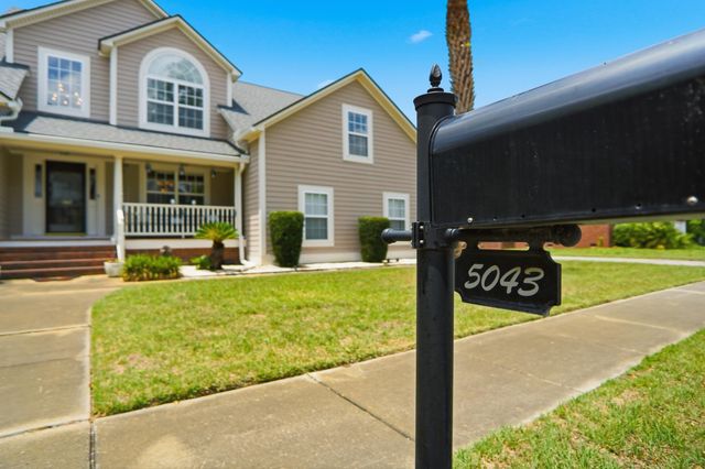 5043 Spaniel Drive, North Charleston, SC 29405