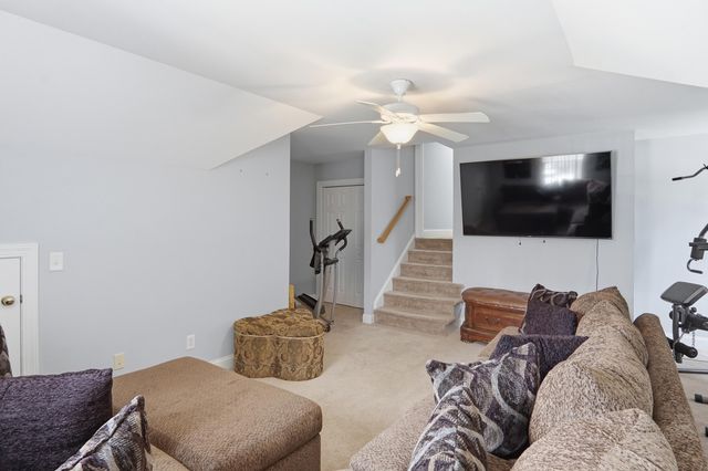 5043 Spaniel Drive, North Charleston, SC 29405