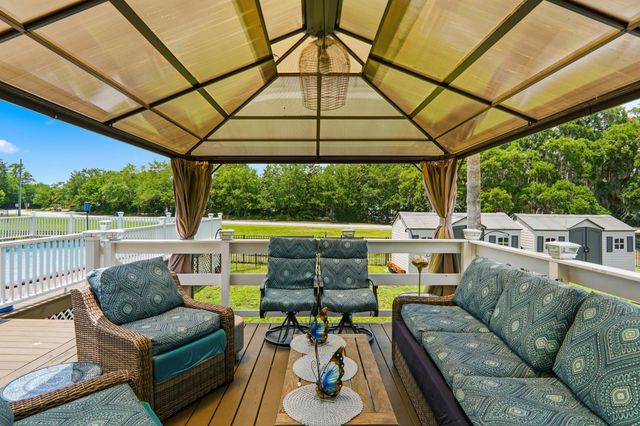 5043 Spaniel Drive, North Charleston, SC 29405