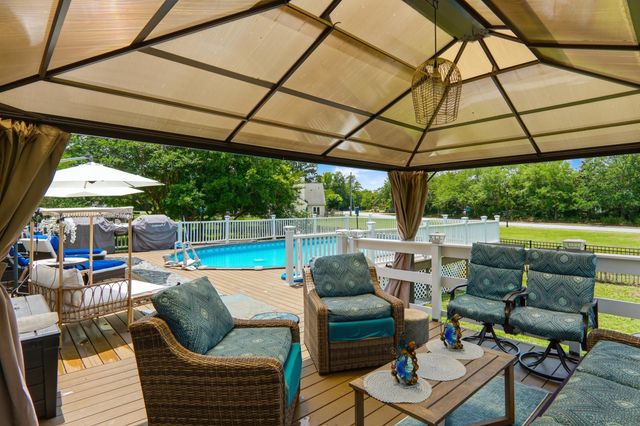 5043 Spaniel Drive, North Charleston, SC 29405
