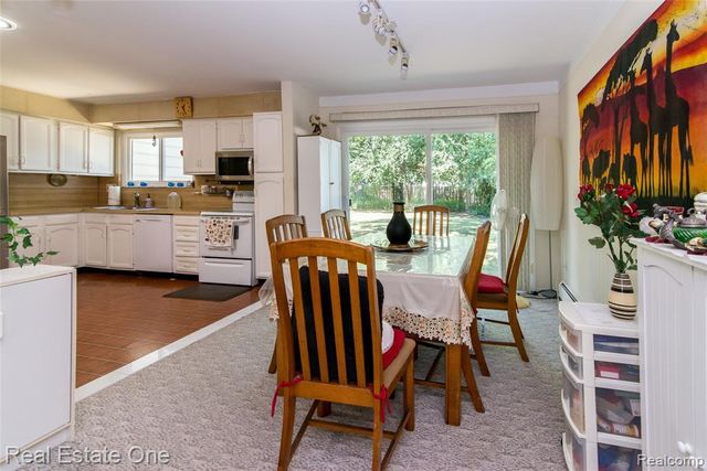 30290 Old Stream Street, Southfield, MI 48076