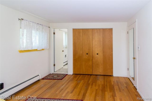 30290 Old Stream Street, Southfield, MI 48076