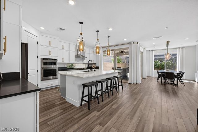 10005 Birch Knoll Avenue, Las Vegas, NV 89166
