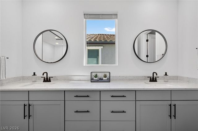 10005 Birch Knoll Avenue, Las Vegas, NV 89166