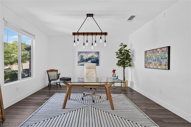 10005 Birch Knoll Avenue, Las Vegas, NV 89166