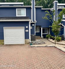 28 Spring Court, Tinton Falls, NJ 07724