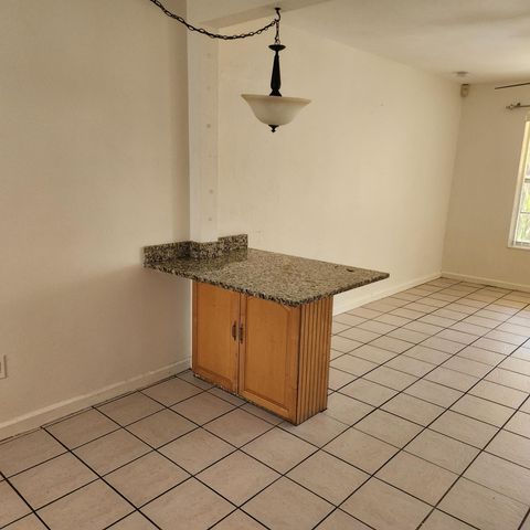 807 W Las Olas Boulevard 807-819, Fort Lauderdale, FL 33312