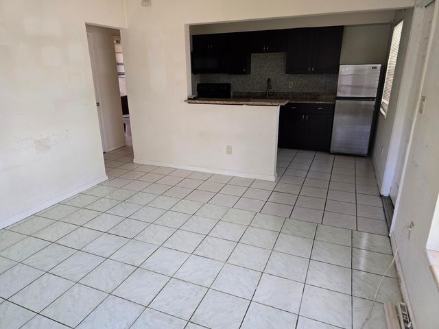 807 W Las Olas Boulevard 807-819, Fort Lauderdale, FL 33312