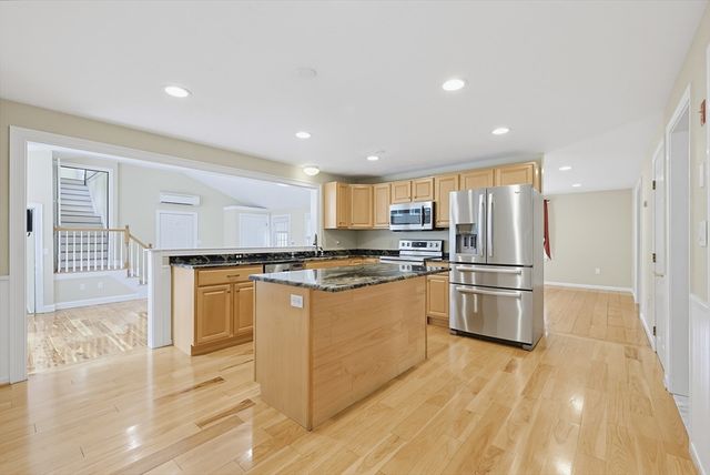 9 Northville Ave, East Bridgewater, MA 02333