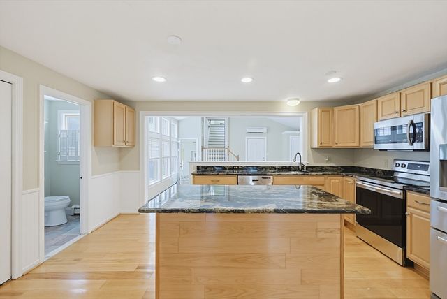 9 Northville Ave, East Bridgewater, MA 02333