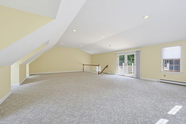 9 Northville Ave, East Bridgewater, MA 02333