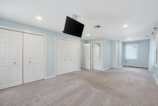 9 Northville Ave, East Bridgewater, MA 02333