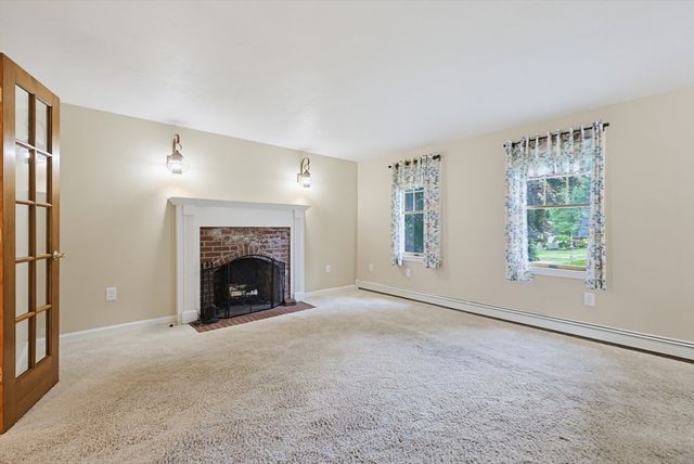 9 Northville Ave, East Bridgewater, MA 02333