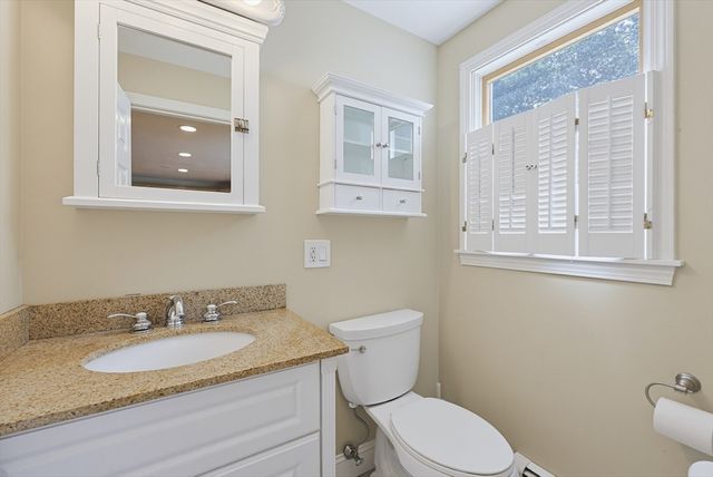 9 Northville Ave, East Bridgewater, MA 02333