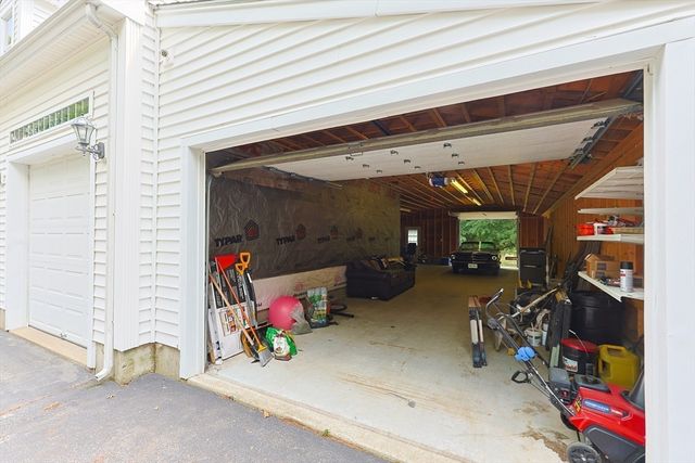 9 Northville Ave, East Bridgewater, MA 02333