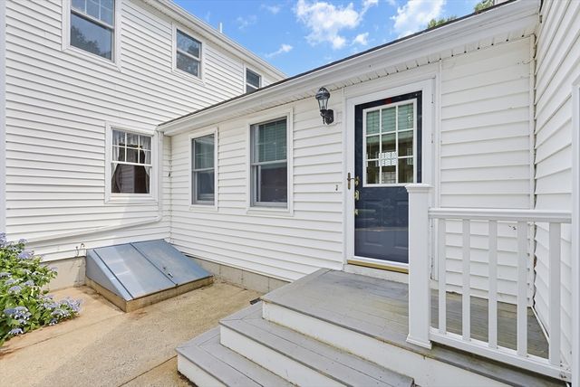 9 Northville Ave, East Bridgewater, MA 02333