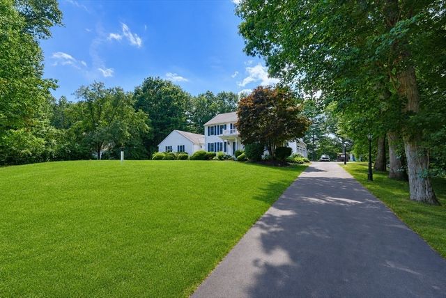9 Northville Ave, East Bridgewater, MA 02333