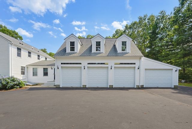 9 Northville Ave, East Bridgewater, MA 02333