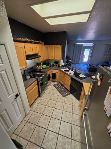 7904 Limbwood Court, Las Vegas, NV 89131