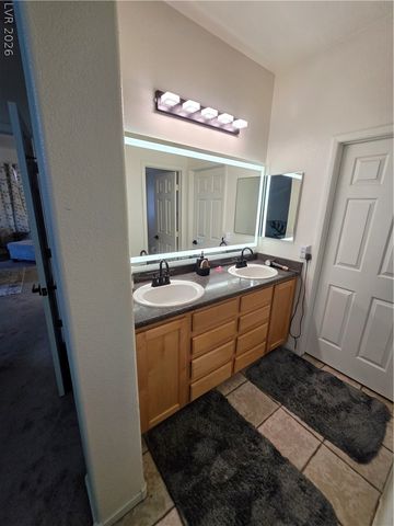7904 Limbwood Court, Las Vegas, NV 89131