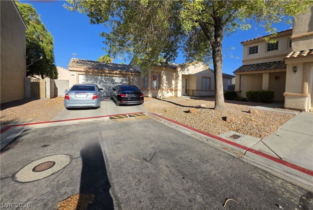 7904 Limbwood Court, Las Vegas, NV 89131