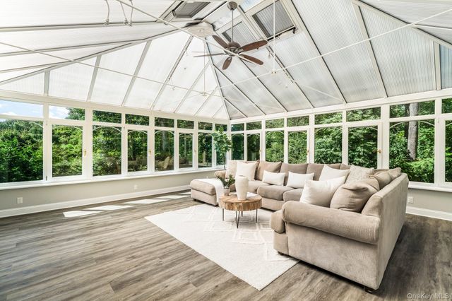 9 Rock Hill Lane, Scarsdale, NY 10583