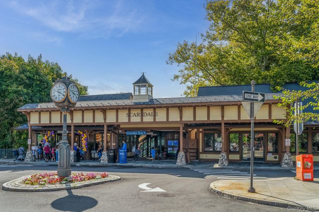 9 Rock Hill Lane, Scarsdale, NY 10583