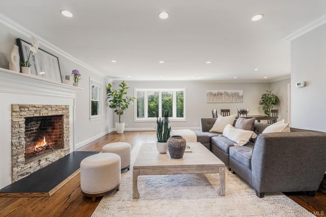 9 Rock Hill Lane, Scarsdale, NY 10583