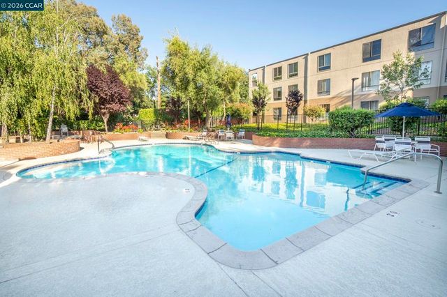 440 N Civic Dr 201, Walnut Creek, CA 94596