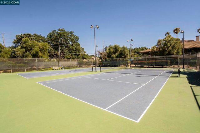 440 N Civic Dr 201, Walnut Creek, CA 94596