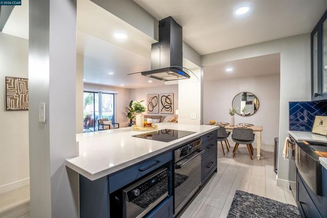440 N Civic Dr 201, Walnut Creek, CA 94596