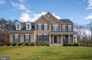 421 LONG MEADOW DR, Fredericksburg, VA 22406