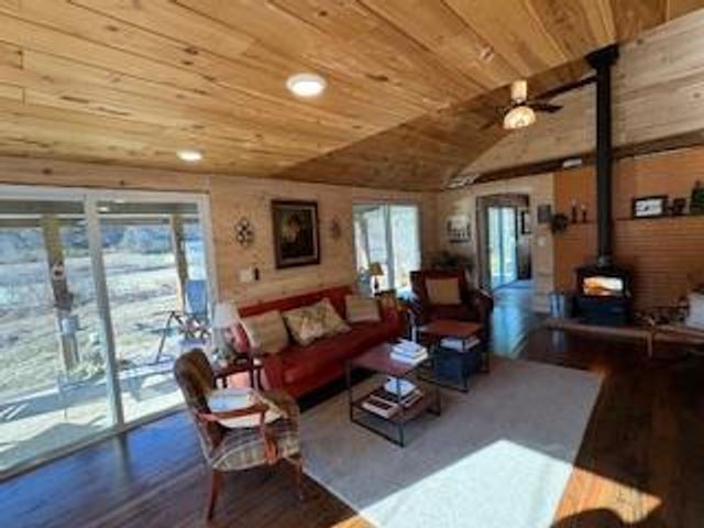 1638 New Stansbury Rd, Turtletown, TN 37391