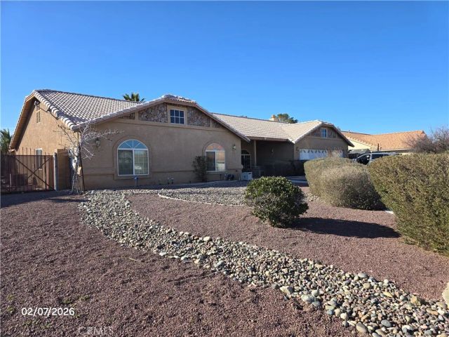 12720 Yorkshire, Apple Valley, CA 92308