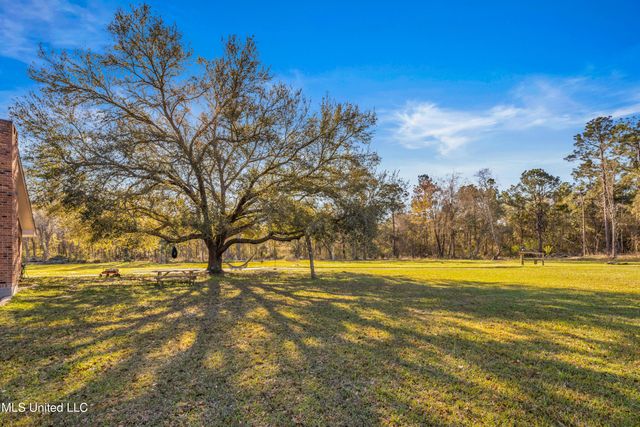 11340 County Farm Road, Gulfport, MS 39503