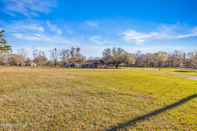 11340 County Farm Road, Gulfport, MS 39503