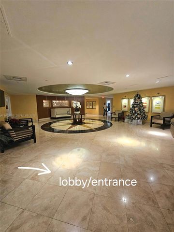 7350 SW 89th St 315S, Miami, FL 33156