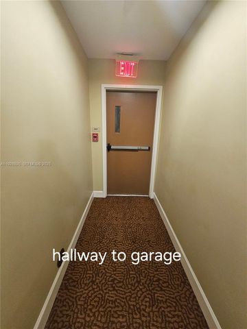 7350 SW 89th St 315S, Miami, FL 33156