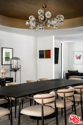 810 N Orlando Avenue, West Hollywood, CA 90069