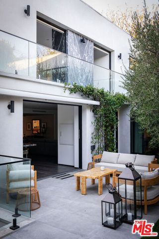 810 N Orlando Avenue, West Hollywood, CA 90069