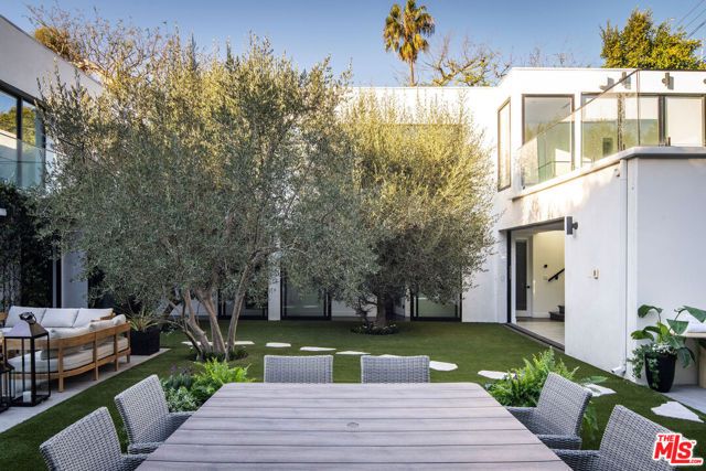 810 N Orlando Avenue, West Hollywood, CA 90069